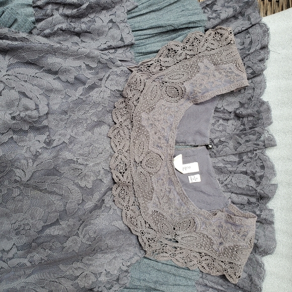 Robbi & Nikki dress - Picture 7 of 7